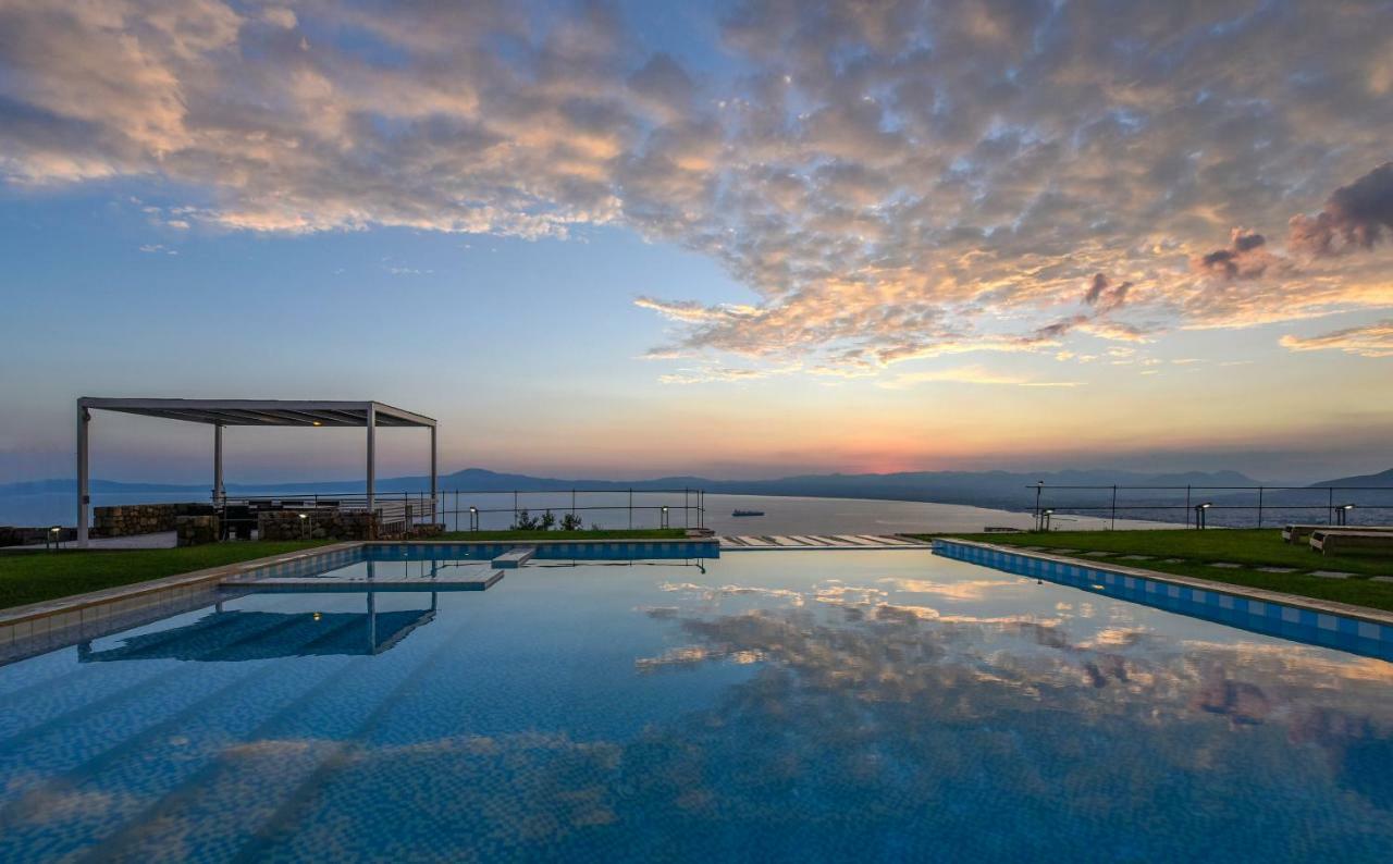 Landmark - Ορόσημο Verga Kalamata Exteriör bild